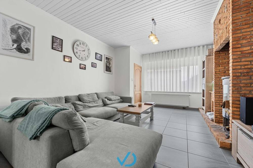 Huis te  koop in Zuidschote 8904 325000.00€ 4 slaapkamers 225.00m² - Zoekertje 484329