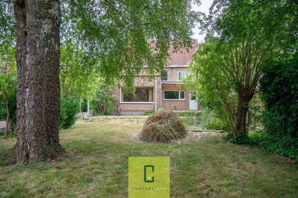 Huis te koop in Sint-Kruis 8310 279000.00€ 4 slaapkamers 205.00m² - Zoekertje 485566