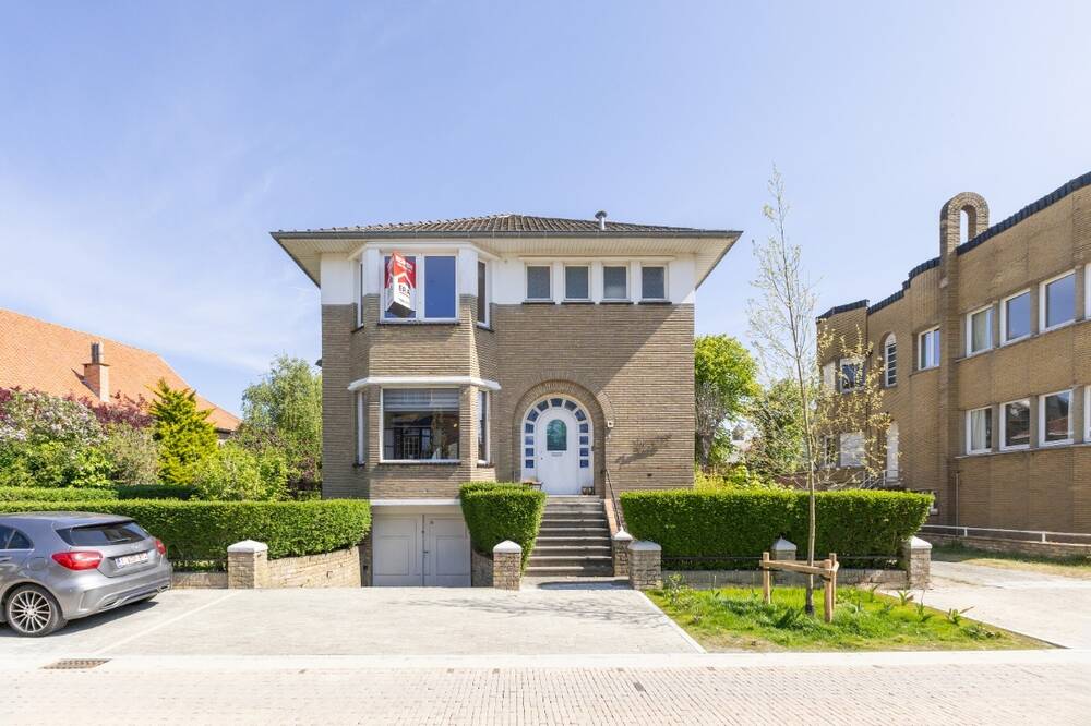 Huis te koop in De Panne 8660 649000.00€ 5 slaapkamers 255.00m² - Zoekertje 485675