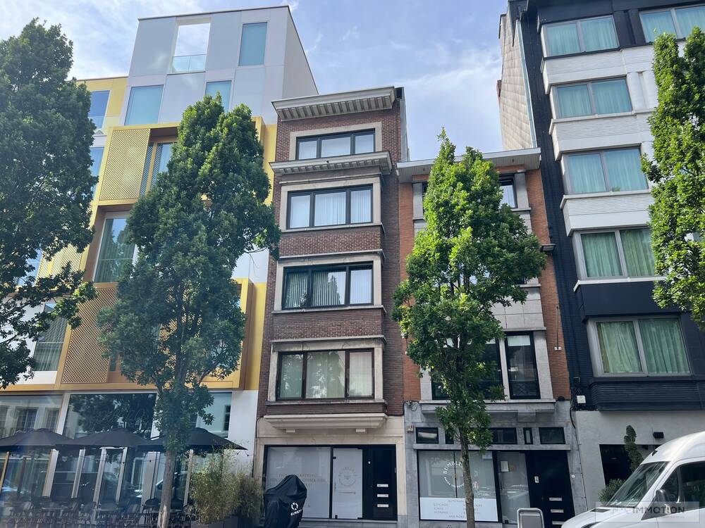 Appartement te huur in Kortrijk 8500 650.00€ slaapkamers m² - Zoekertje 486951