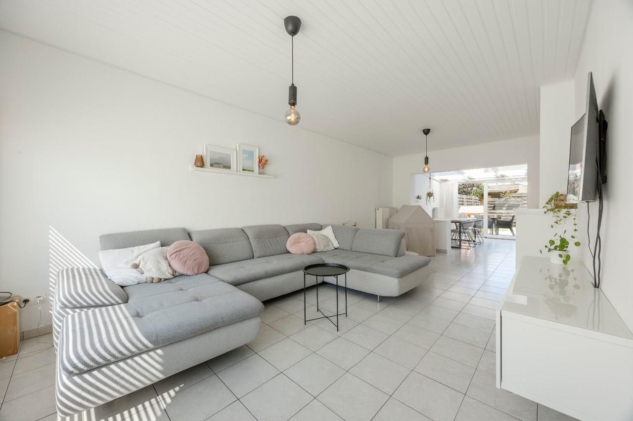 Huis te koop in Lombardsijde 8434 320000.00€ 4 slaapkamers 177.00m² - Zoekertje 488843