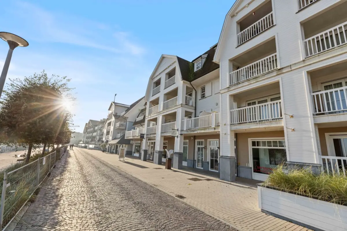 Handelszaak te  huur in Nieuwpoort 8620 1750.00€  slaapkamers 122.00m² - Zoekertje 488042