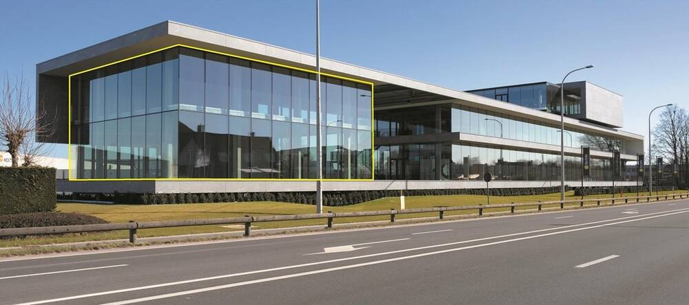 Handelszaak te  huur in Tielt 8700 5750.00€  slaapkamers m² - Zoekertje 488365