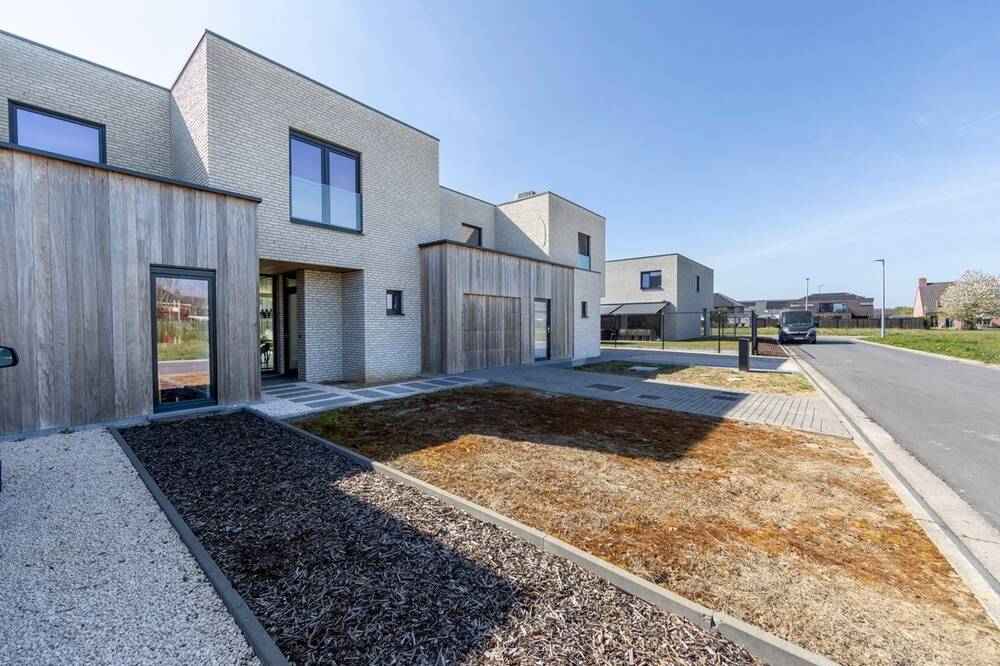 Huis te  koop in Wakken 8720 357860.00€ 3 slaapkamers 173.00m² - Zoekertje 488140