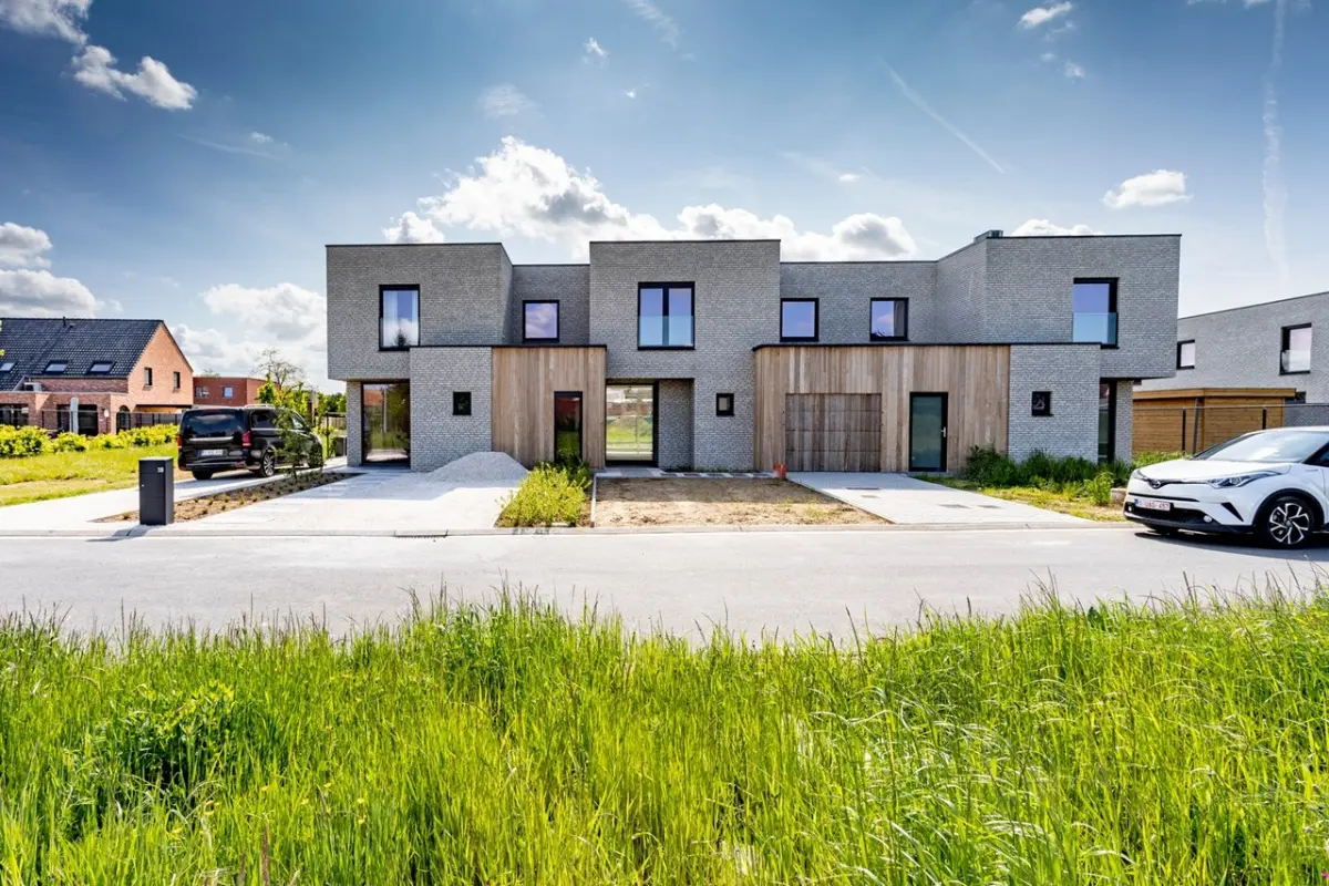 Huis te  koop in Wakken 8720 357860.00€ 3 slaapkamers 173.00m² - Zoekertje 488140