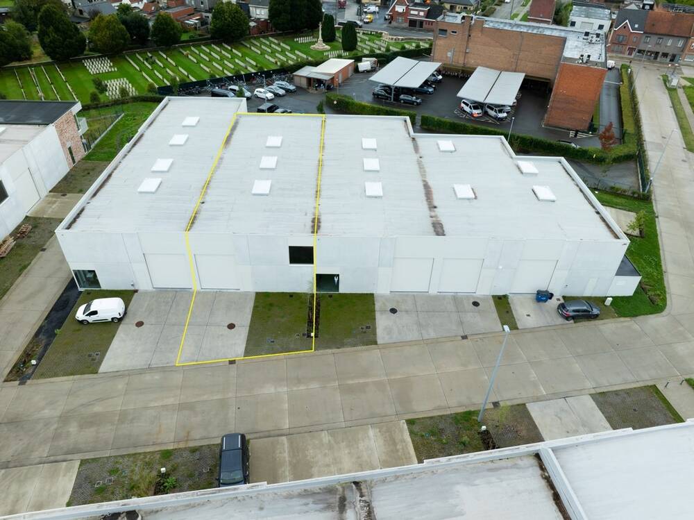 Handelszaak te koop in Harelbeke 8530 436500.00€ 0 slaapkamers 1.00m² - Zoekertje 488174