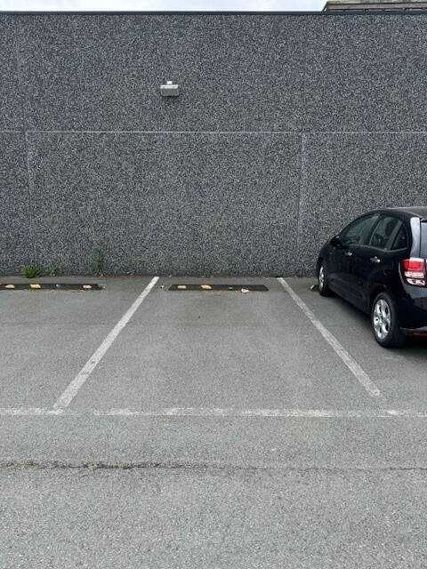Parking te  huur in Veurne 8630 35.00€  slaapkamers m² - Zoekertje 489181