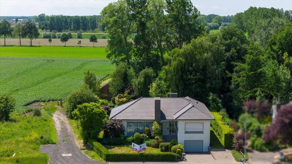 Huis te koop in Oedelem 8730 548000.00€ 4 slaapkamers m² - Zoekertje 490322