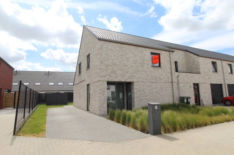 Huis te  huur in Poperinge 8970 925.00€ 3 slaapkamers 129.00m² - Zoekertje 489996