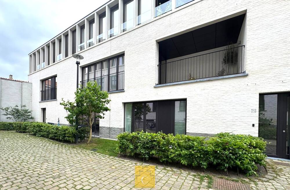 Appartement te huur in Brugge 8000 1100.00€ slaapkamers m² - Zoekertje 490468