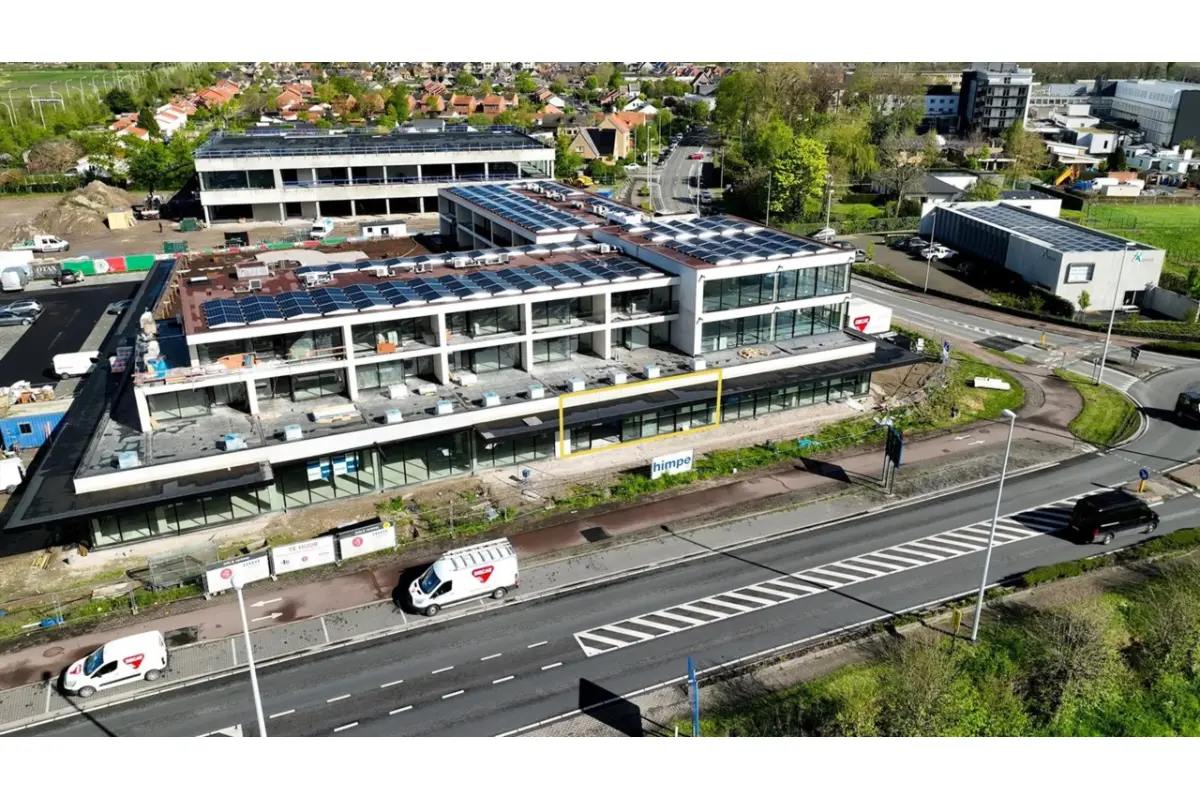 Handelszaak te  huur in Veurne 8630 3000.00€  slaapkamers 300.00m² - Zoekertje 489752