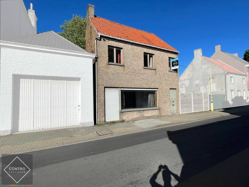 Huis te koop in Eernegem 8480 105000.00€ 3 slaapkamers 162.00m² - Zoekertje 490296