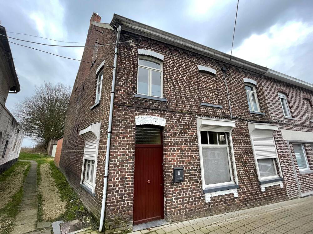Huis te  koop in Sint-Denijs 8554 150000.00€ 4 slaapkamers 166.00m² - Zoekertje 490992