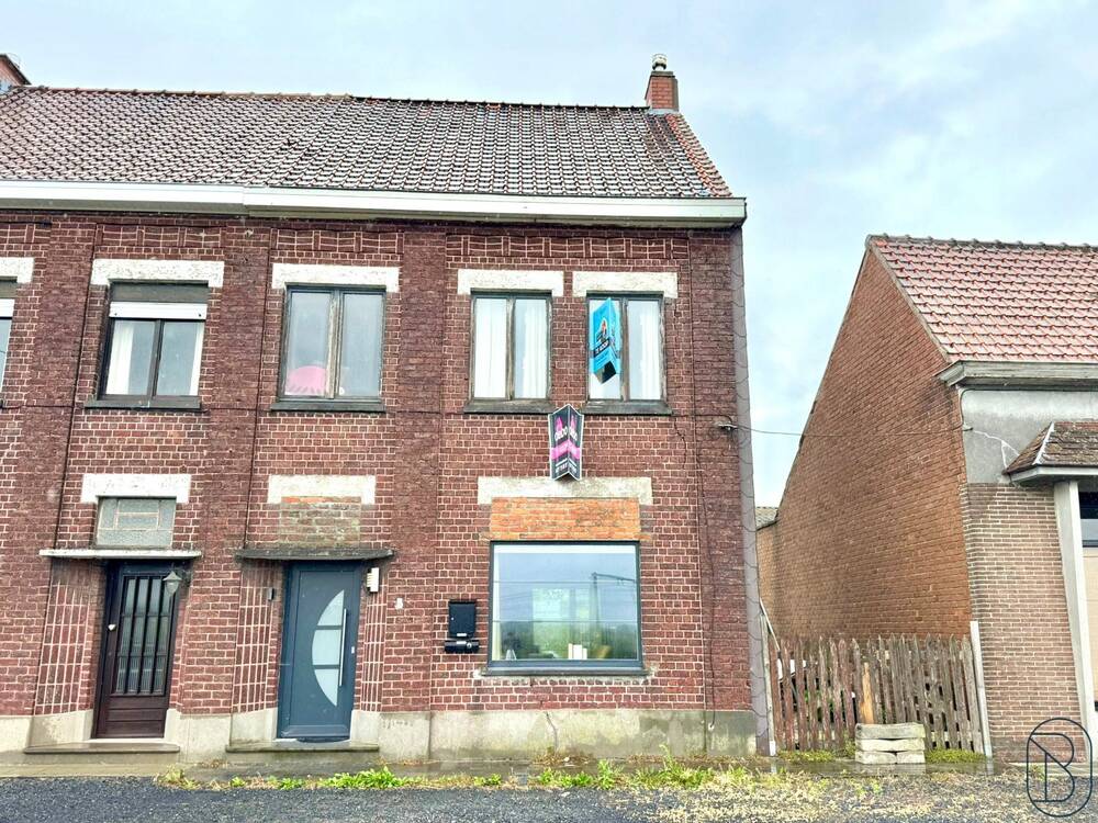 Huis te koop in Anzegem 8570 215000.00€ 3 slaapkamers 155.00m² - Zoekertje 490793