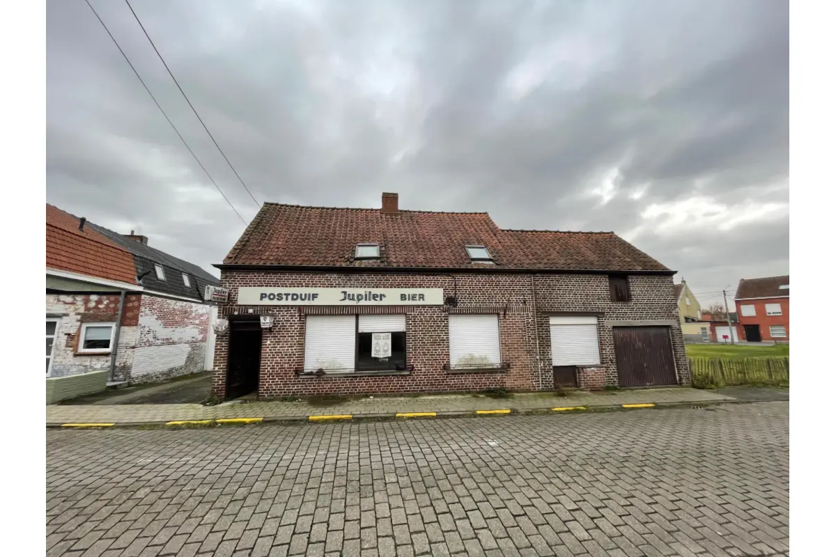 Handelszaak te  koop in Sint-Denijs 8554 125000.00€  slaapkamers m² - Zoekertje 689300