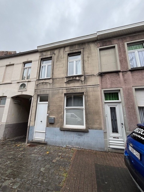 Huis te koop in Kortrijk 8500 119500.00€ 2 slaapkamers m² - Zoekertje 491726