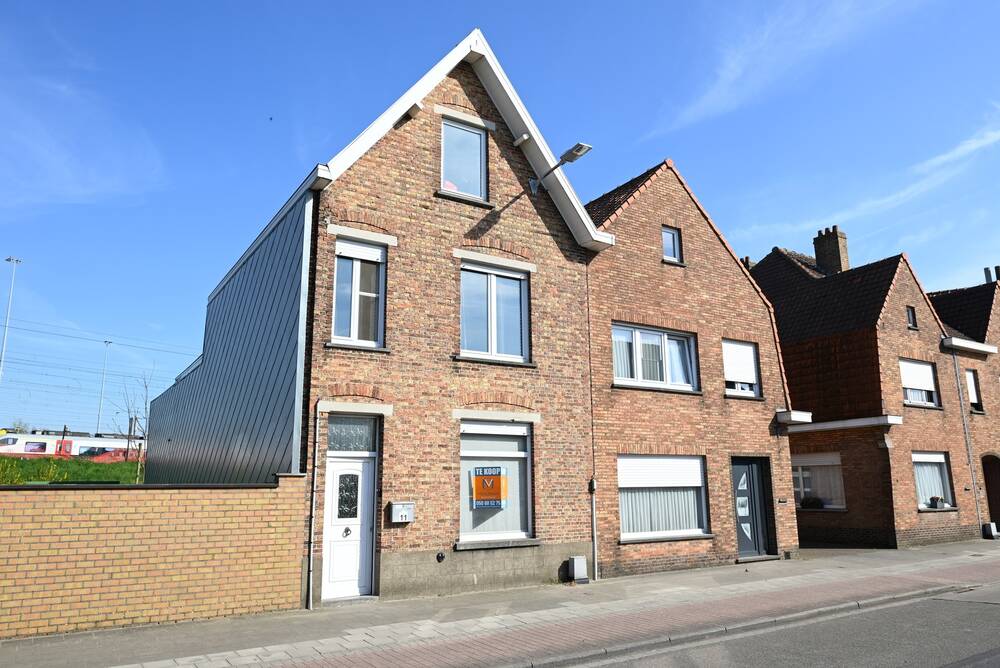 Huis te in Sint-Michiels 8200 318000.00€ 4 slaapkamers 178.00m² - Zoekertje 491388