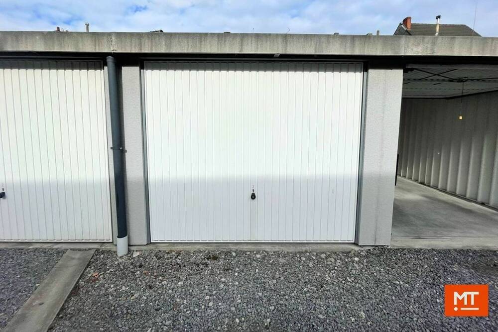 Parking & garage te koop in Kortrijk 8500 28000.00€ slaapkamers m² - Zoekertje 491299