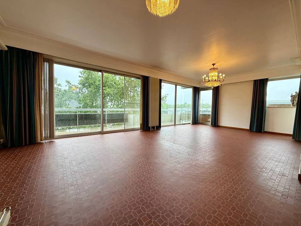 Appartement te koop in Assebroek 8310 330000.00€ 2 slaapkamers 112.00m² - Zoekertje 491782