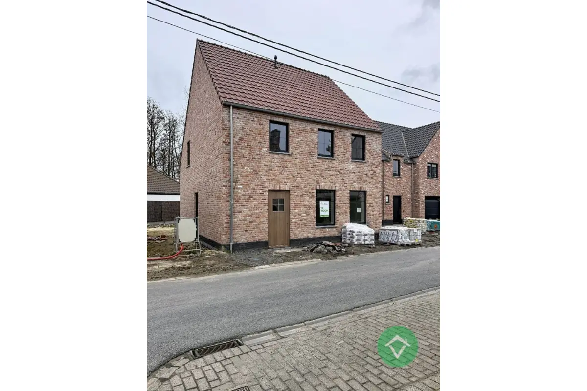 Huis te  koop in Koekelare 8680 379000.00€ 4 slaapkamers 185.00m² - Zoekertje 492012