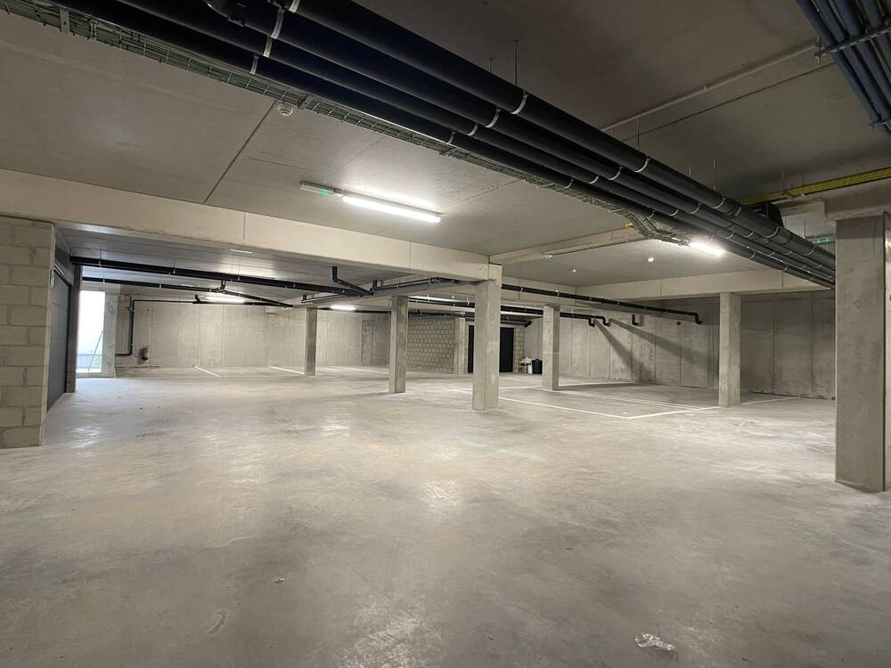 Parking & garage te koop in Brugge 8000 28750.00€ slaapkamers m² - Zoekertje 492583