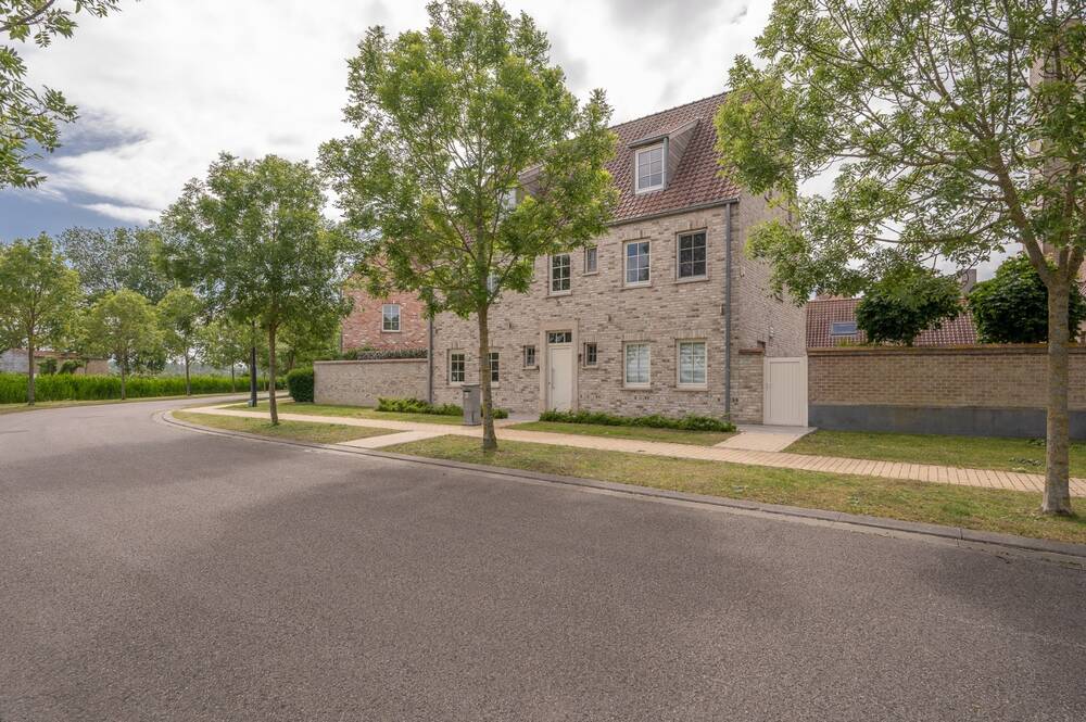 Huis te koop in Heist-aan-Zee 8301 995000.00€ 5 slaapkamers m² - Zoekertje 493215