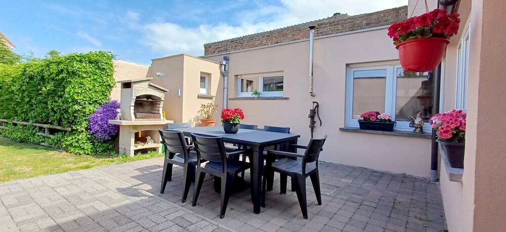 Huis te koop in Bredene 8450 299000.00€ 3 slaapkamers 220.00m² - Zoekertje 493566