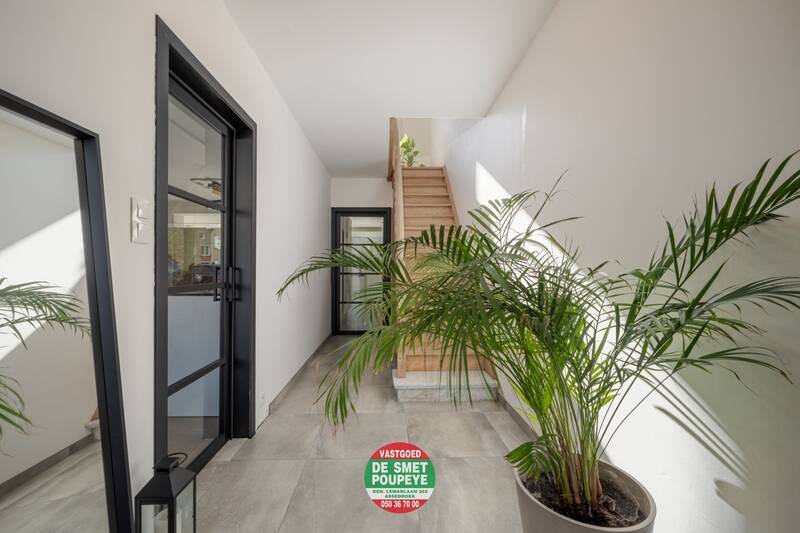 Huis te koop in Assebroek 8310 398000.00€ 3 slaapkamers 183.00m² - Zoekertje 505106