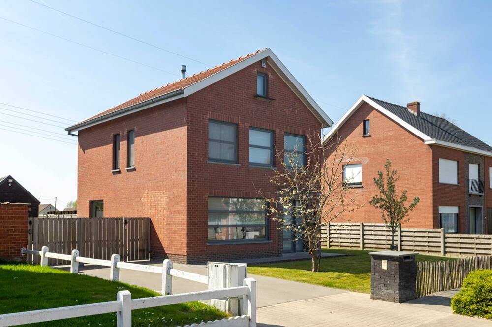 Huis te koop in Zedelgem 8210 449000.00€ 3 slaapkamers 169.00m² - Zoekertje 504291