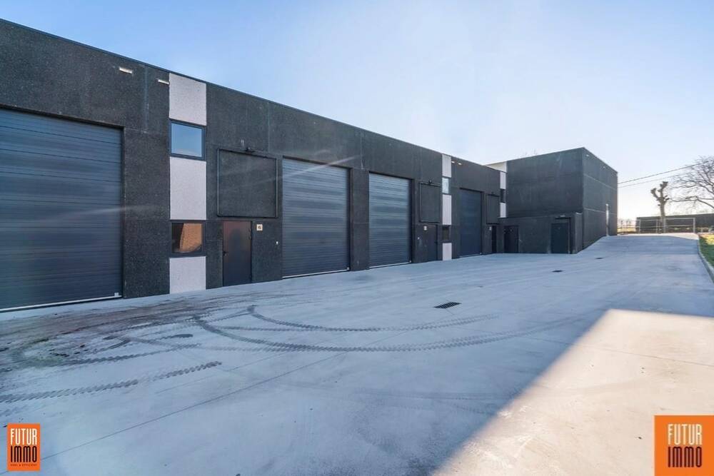 Handelszaak te huur in Kortemark 8610 1150.00€ slaapkamers 300.00m² - Zoekertje 504270