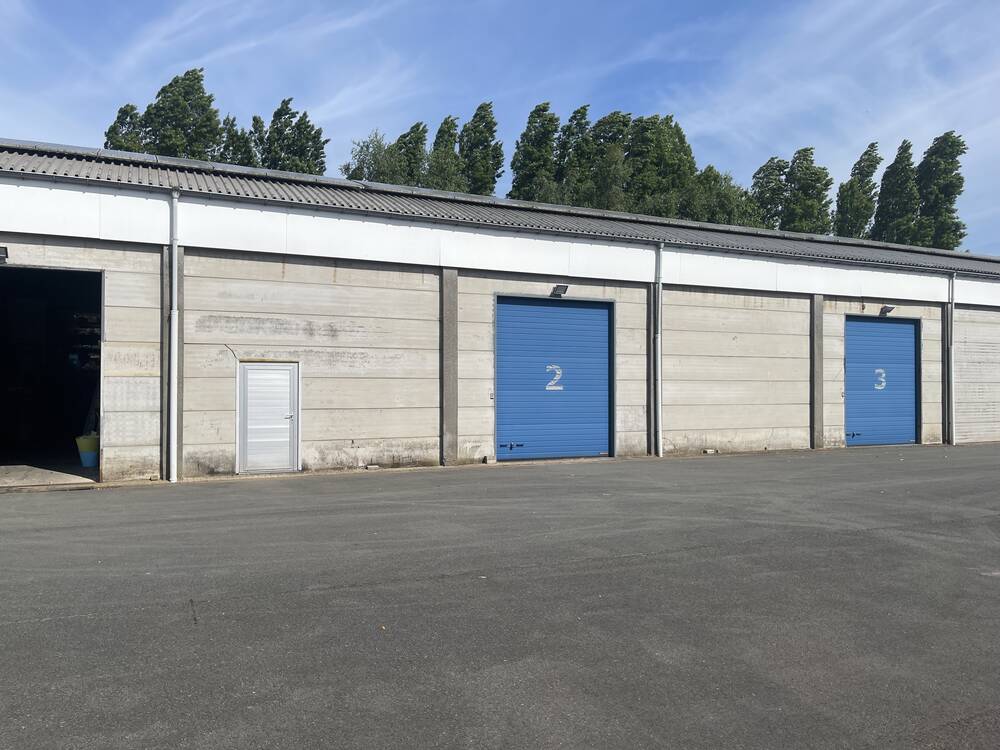 Handelszaak te huur in Eernegem 8480 995.00€ slaapkamers m² - Zoekertje 505158