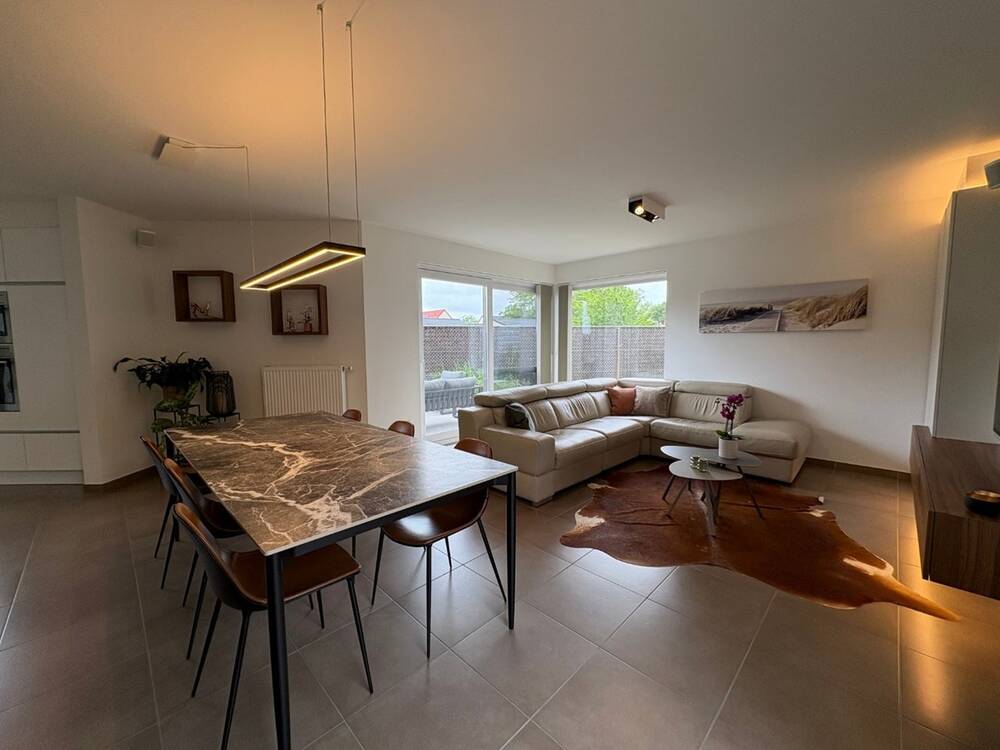 Huis te koop in Oostduinkerke 8670 595000.00€ 4 slaapkamers m² - Zoekertje 504275