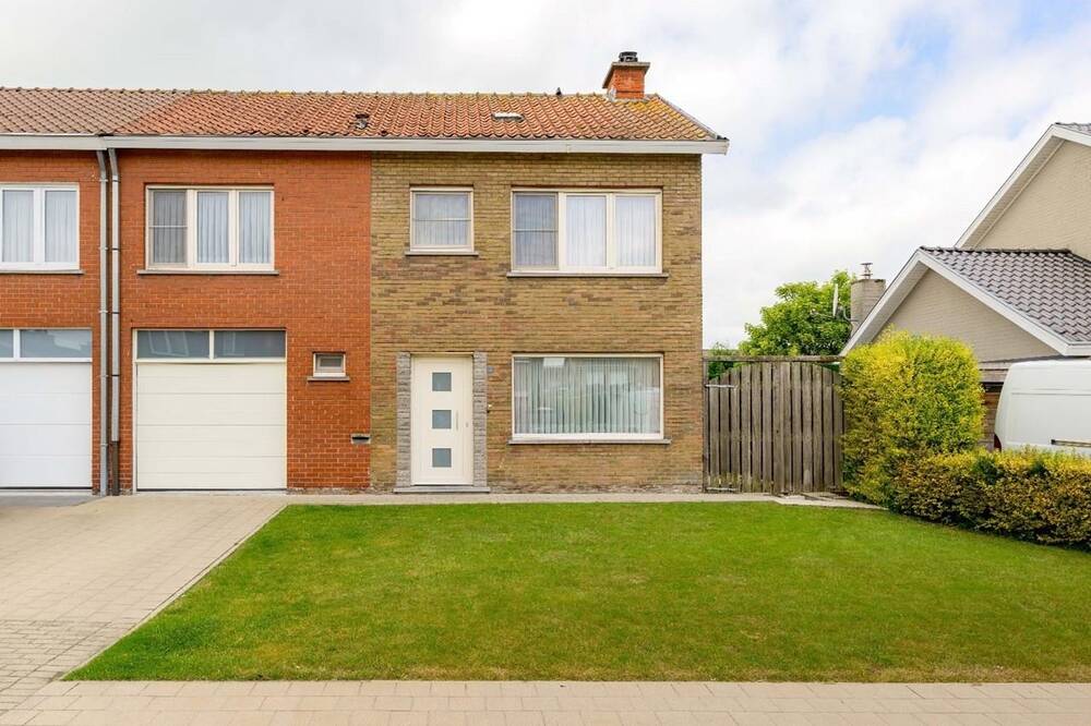 Huis te koop in Pittem 8740 238000.00€ 4 slaapkamers 188.00m² - Zoekertje 503408