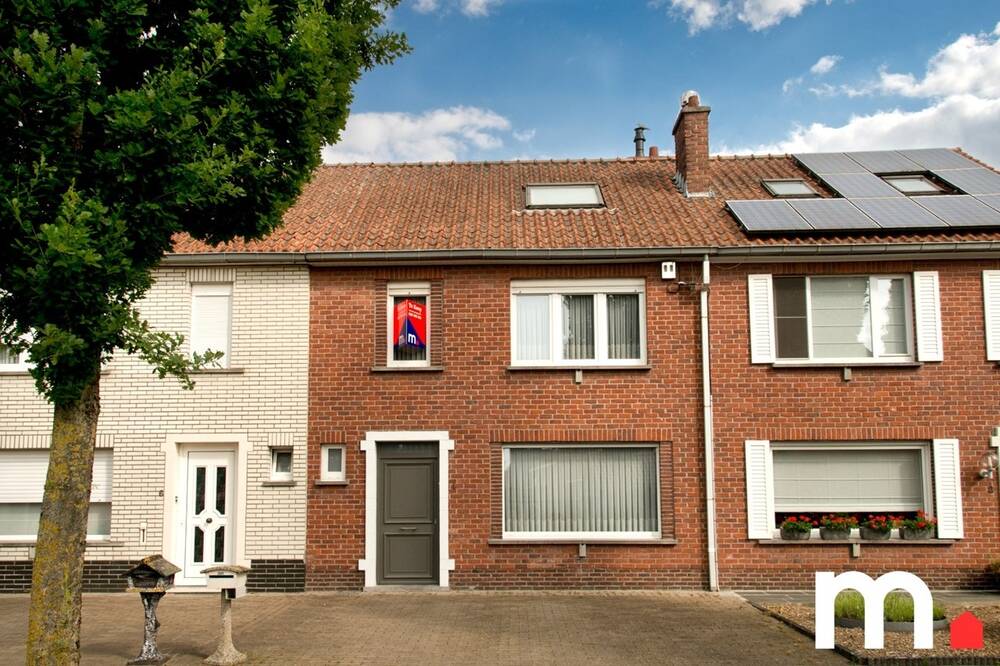 Huis te koop in Deerlijk 8540 199000.00€ 2 slaapkamers 168.00m² - Zoekertje 503573