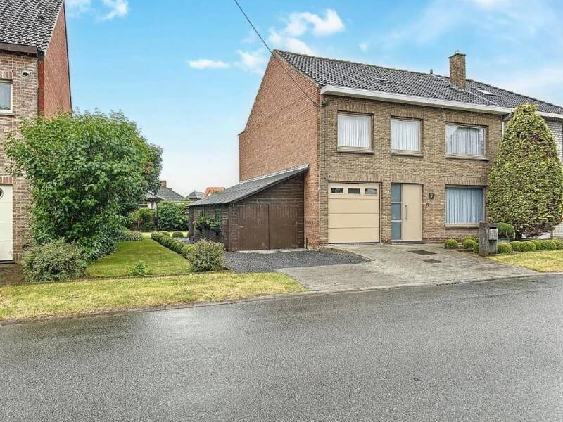 Huis te koop in Waregem 8790 385000.00€ 4 slaapkamers 191.00m² - Zoekertje 503052