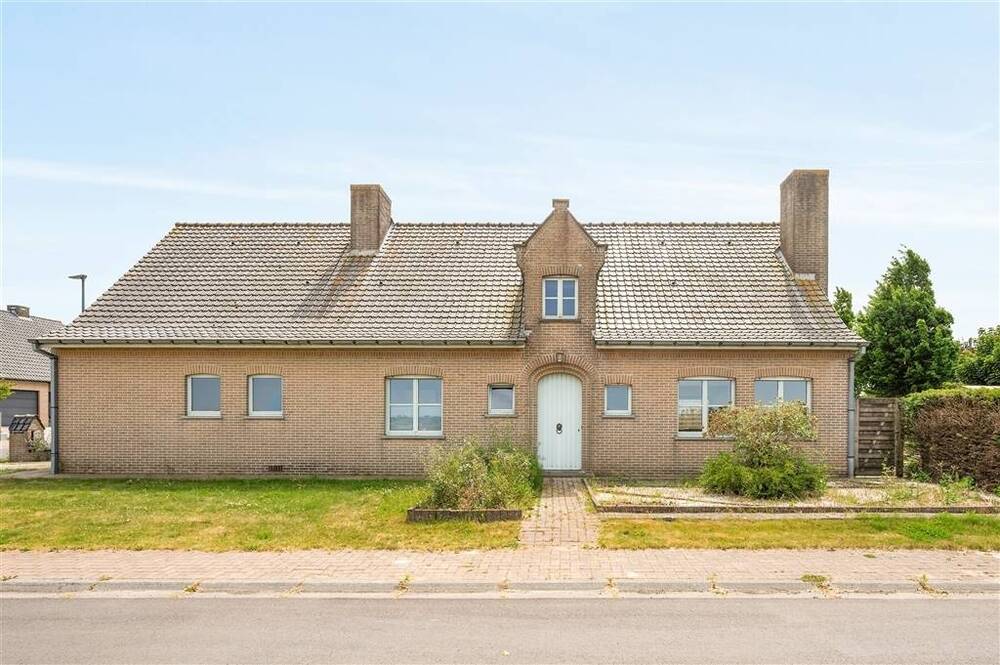 Huis te koop in Westrozebeke 8840 295000.00€ 4 slaapkamers 208.00m² - Zoekertje 503035