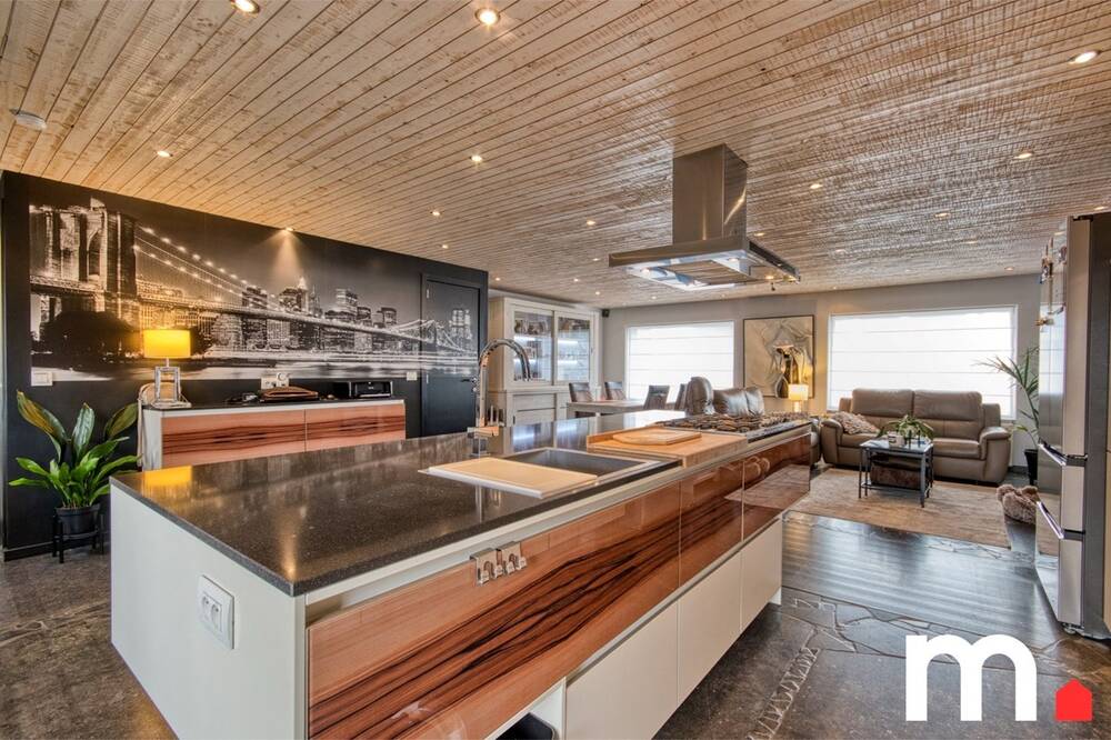 Handelszaak te koop in Kuurne 8520 480000.00€ slaapkamers m² - Zoekertje 503575