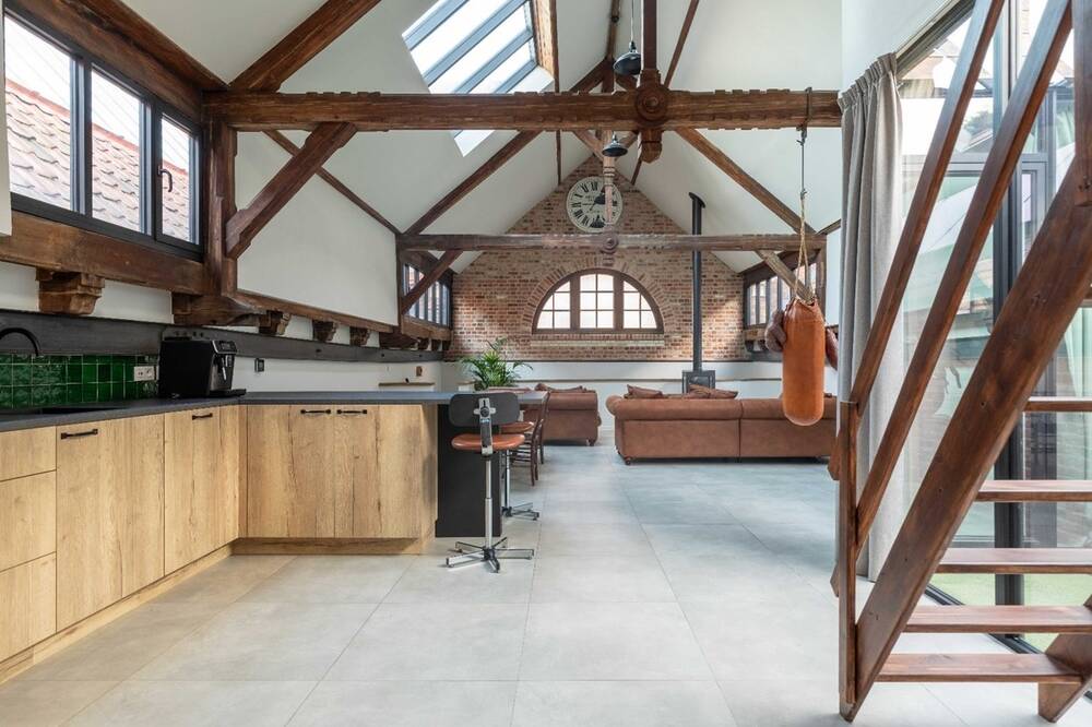 Huis te koop in Brugge 8000 598000.00€ 4 slaapkamers 210.00m² - Zoekertje 503540