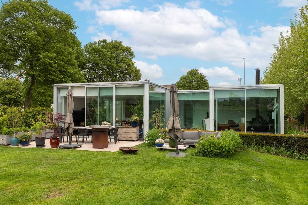 Huis te koop in Oostkamp 8020 895000.00€ 5 slaapkamers 270.00m² - Zoekertje 502915
