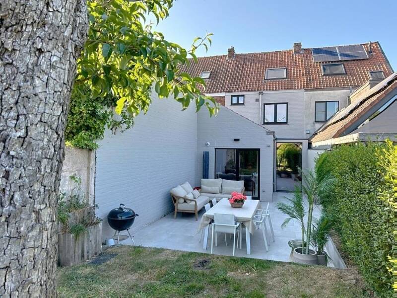 Huis te koop in Sint-Andries 8200 425000.00€ 3 slaapkamers 141.00m² - Zoekertje 503051