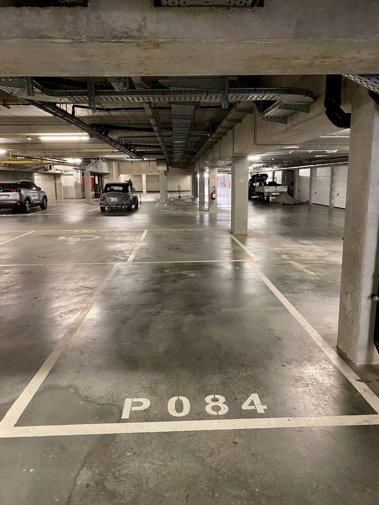 Parking te in Oostende 8400 125.00€ slaapkamers m² - Zoekertje 502183