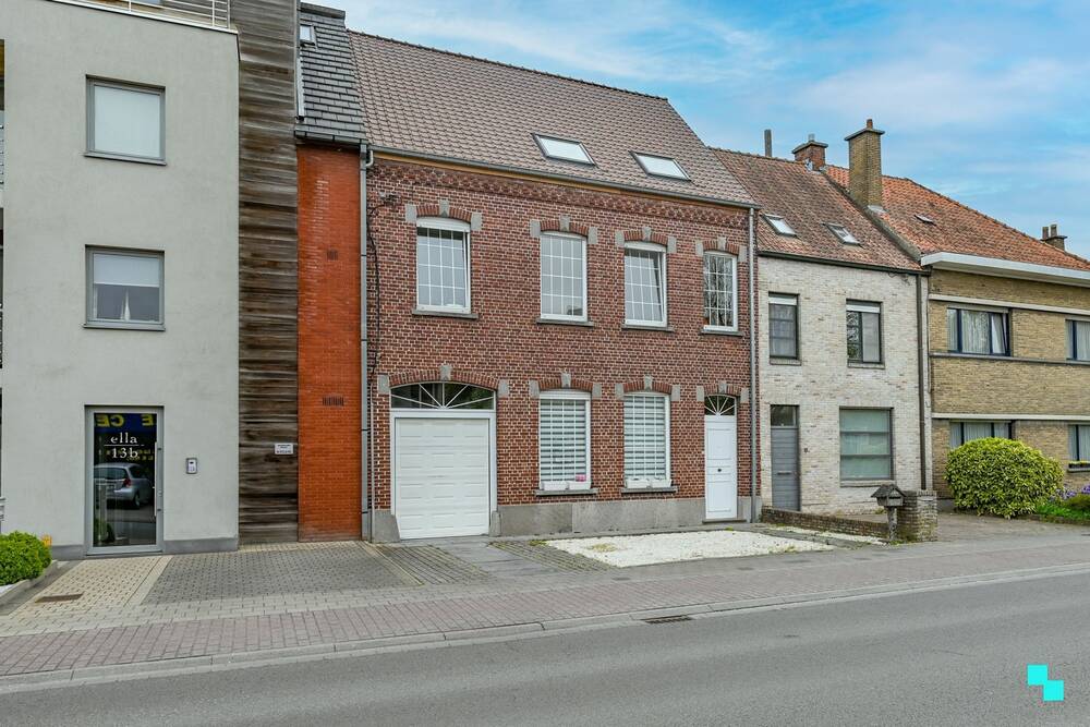 Huis te koop in Rumbeke 8800 349000.00€ 3 slaapkamers 269.00m² - Zoekertje 502186