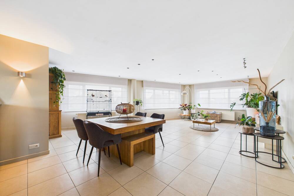 Appartement te koop in Rekkem 8930 385000.00€ 3 slaapkamers 400.00m² - Zoekertje 502801