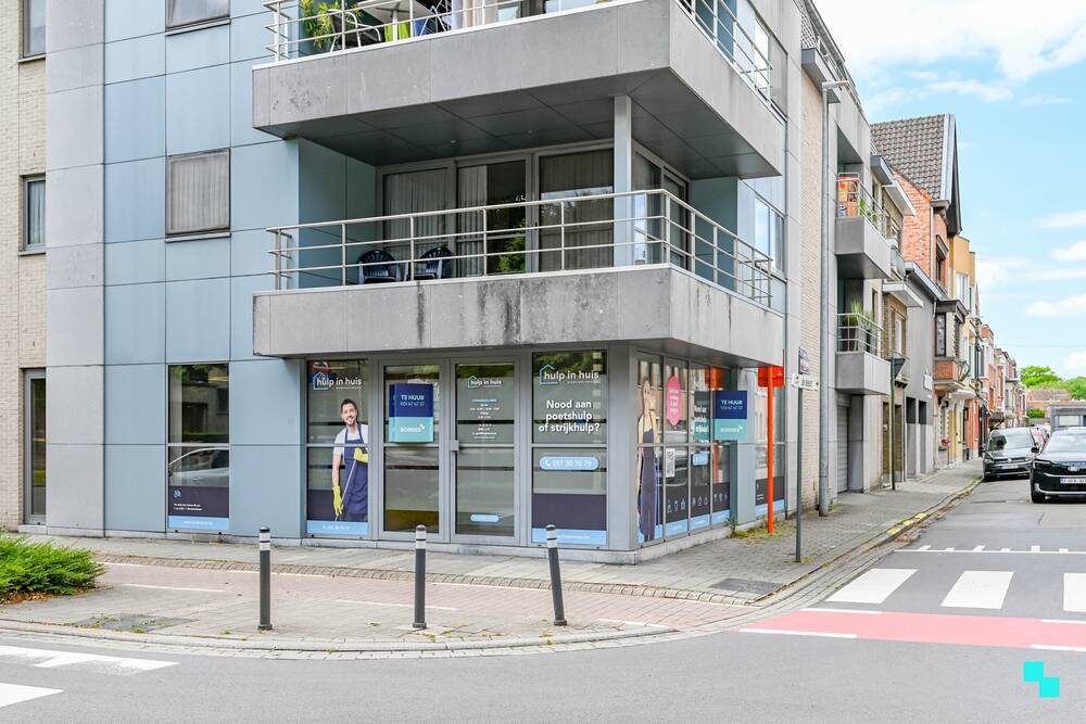 Handelszaak te huur in Izegem 8870 1200.00€ slaapkamers 107.00m² - Zoekertje 502188