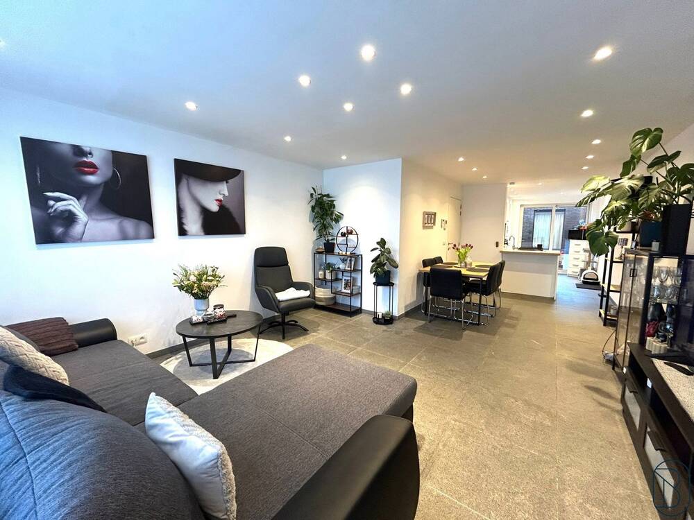 Appartement te koop in Meulebeke 8760 275000.00€ 3 slaapkamers 104.00m² - Zoekertje 502536
