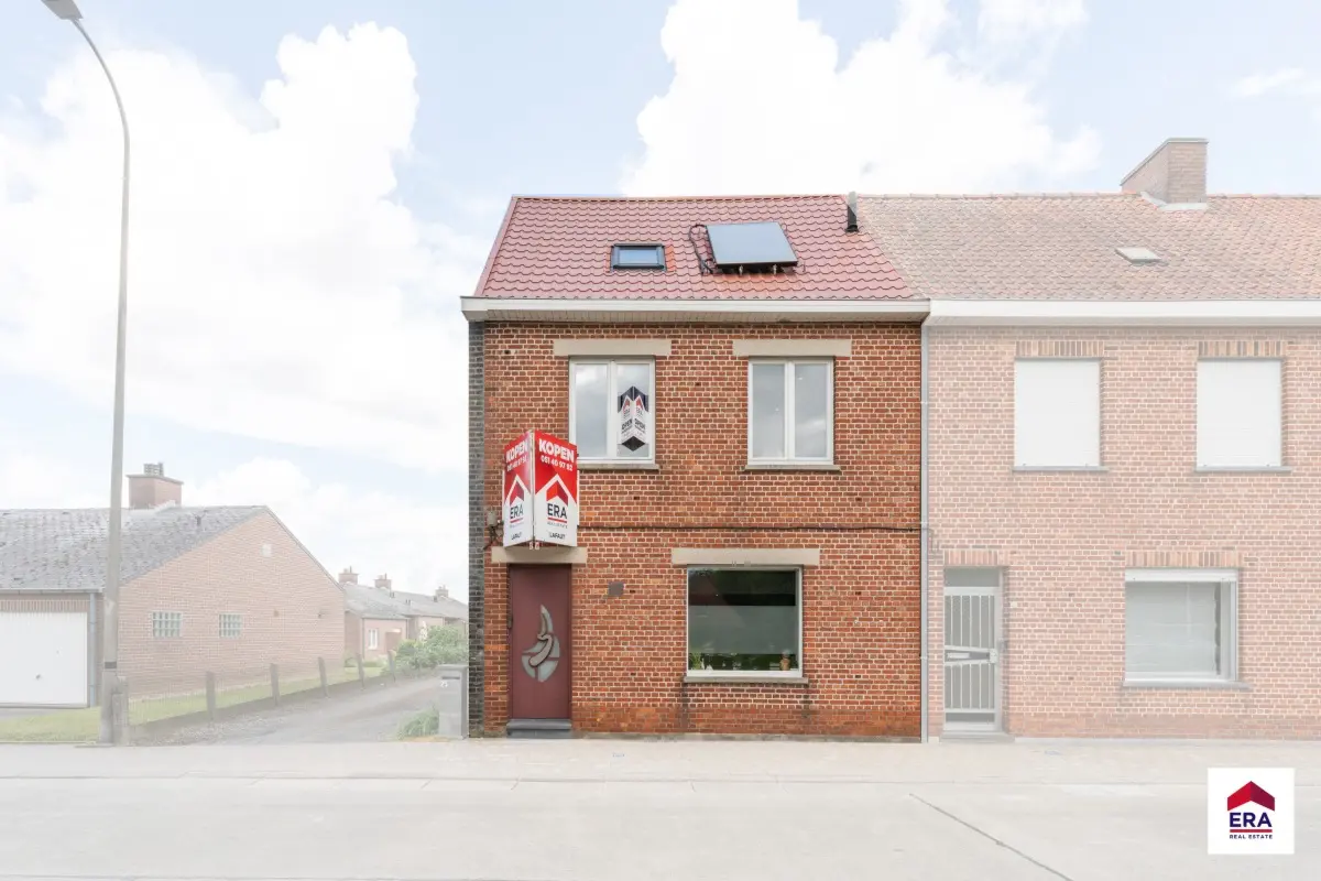 Huis te  koop in Pittem 8740 315000.00€ 3 slaapkamers 200.00m² - Zoekertje 501704