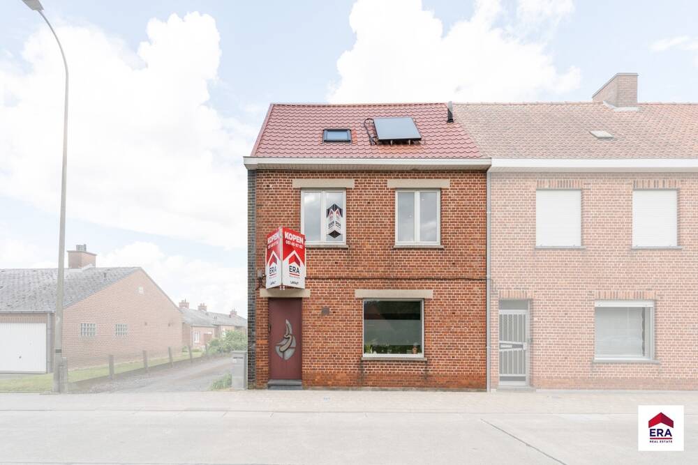 Huis te koop in Pittem 8740 315000.00€ 3 slaapkamers 200.00m² - Zoekertje 501704