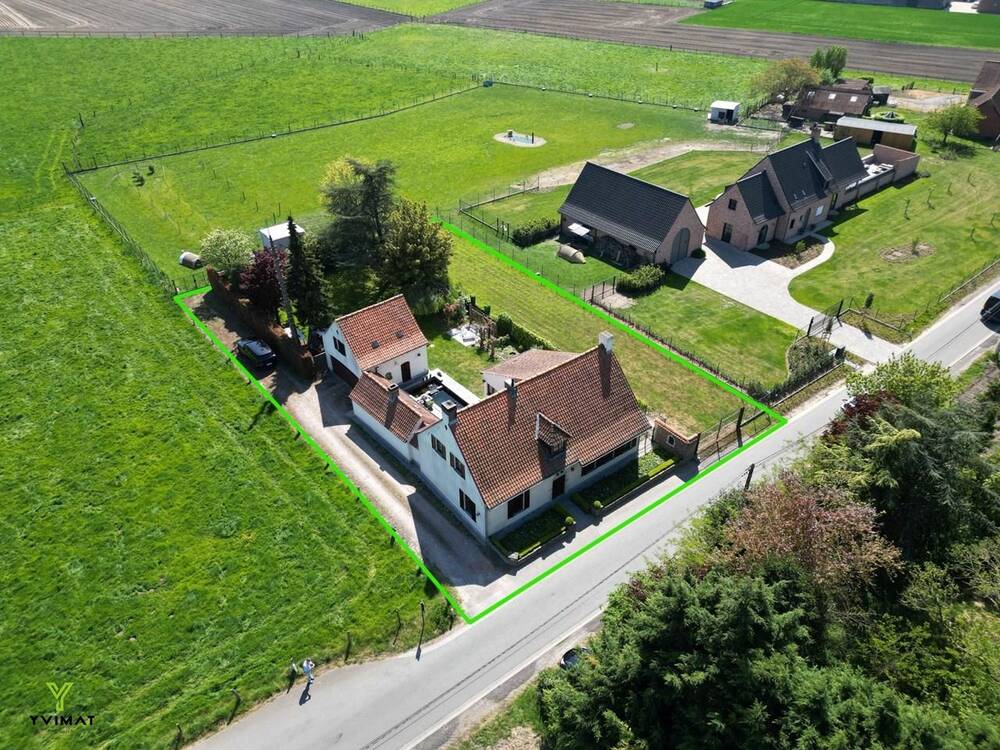 Huis te koop in Zwevezele 8750 0.00€ 3 slaapkamers 225.00m² - Zoekertje 501108