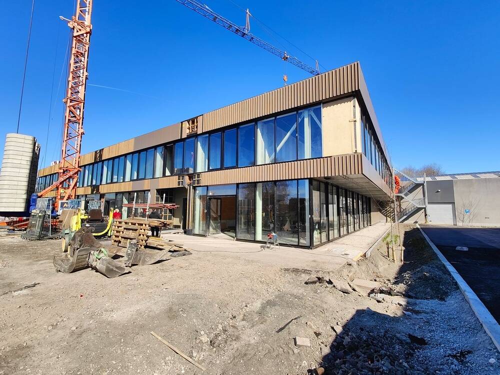 Handelszaak te huur in Oudenburg 8460 2100.00€ slaapkamers 261.00m² - Zoekertje 500787