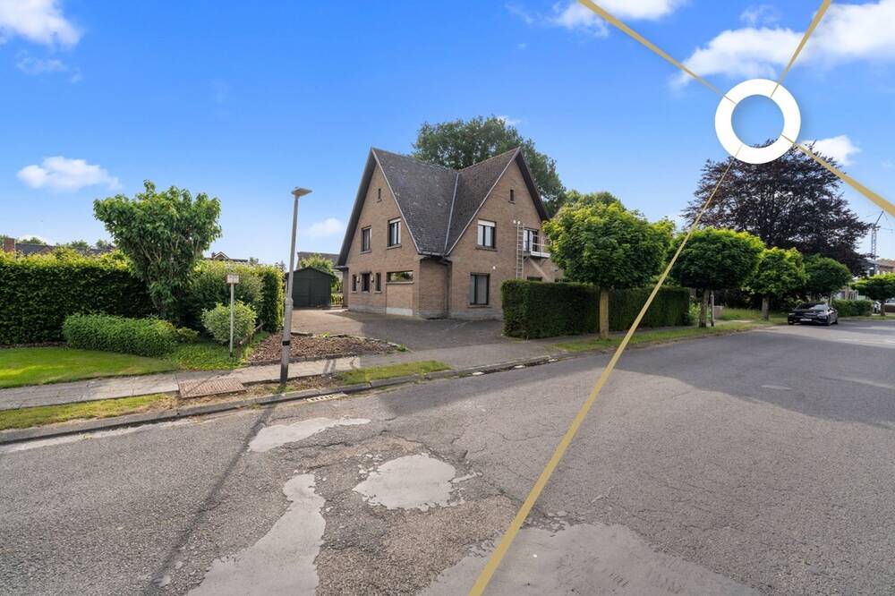 Huis te koop in Ieper 8900 425000.00€ 7 slaapkamers 262.00m² - Zoekertje 500743